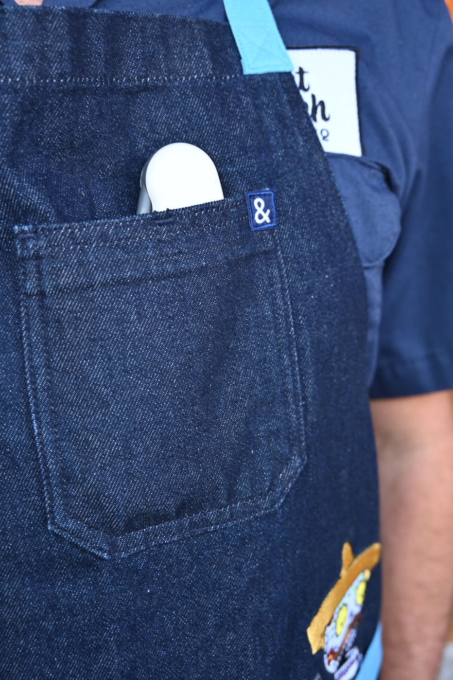 hedley-and-bennett-meat-church-apron-navy-a0 Screenshot_2024-07-03_at_2.52.10_PM.png